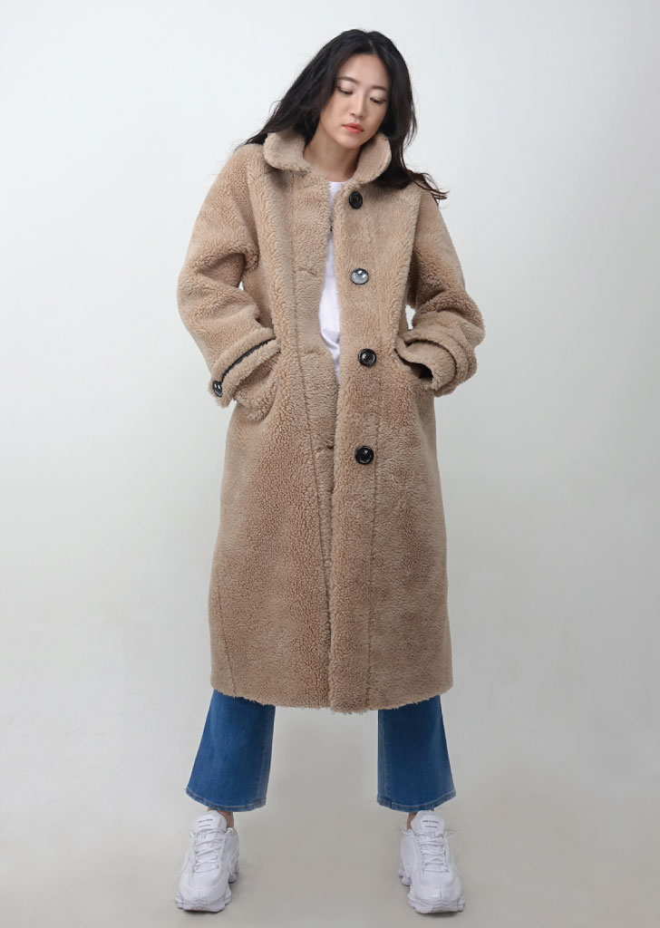 Smile-button Mustang Coat
